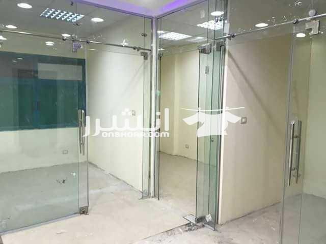 للإيجار بالرحاب عياده 45م بالمركز الطبى 3غرف و ريسبشن مكيفه بالكامل تصلح كمعمل تحاليل أو مركز اشعه أو أسنان أو أى تخصص اخر كما يمكن استخدامها لعدة تخصصات متاح مدد طويلة مطلوب 20000 للتواصل0106971728...