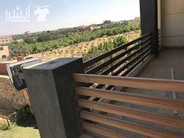 المكان بجمعية أحمد عرابي خلف كارفور العبور للايجار قانون جديد يفضل للاجانب مطلوب 30000 جنيه شهريا عدد الغرف 4 غرف عدد الحمامات ثلاثة جناح خاص للمربية خارج الفيلا بمدخل خاص وجناح اخر خاص منفصل للسائق...