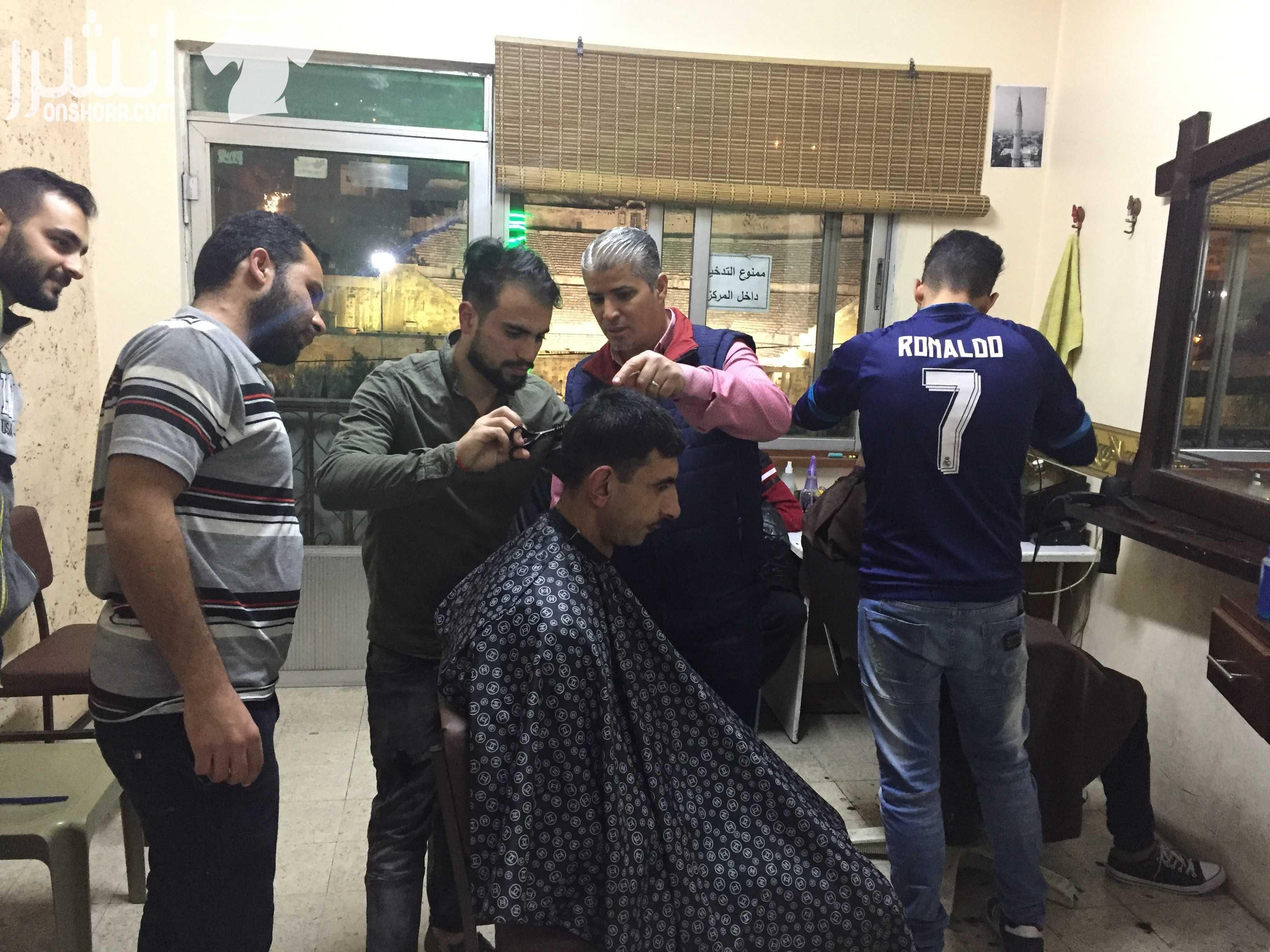 دورات فن الحلاقة للرجال والتجميل للسيدات اعلان من اكاديمية المركز العالي للتدريب المهني عمان - وسط البلد - مقابل البوابة الرئيسية للمدرج الروماني وبجانب حلويات السهل الاخضر ودرج جبل القلعة خلوي : 07...