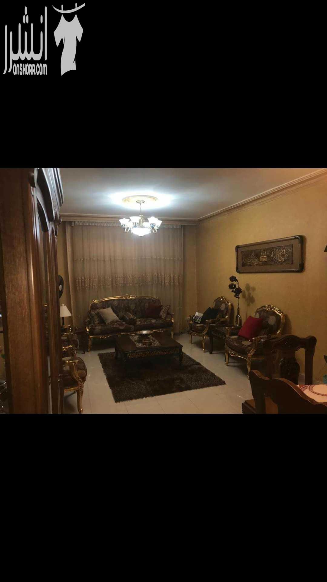 شقة مفروشة سوبر ديلوكس في محافظة غرب عمان منطقة ضاحية الرشيد المنطقة راقية جدا والاثاث ذو كفاءة عالية الشقة تحتوي على الميزات كاملة من تدفئة وتكييف و مصعد و كراج خاص للتواصل على الهاتف او الواتس اب