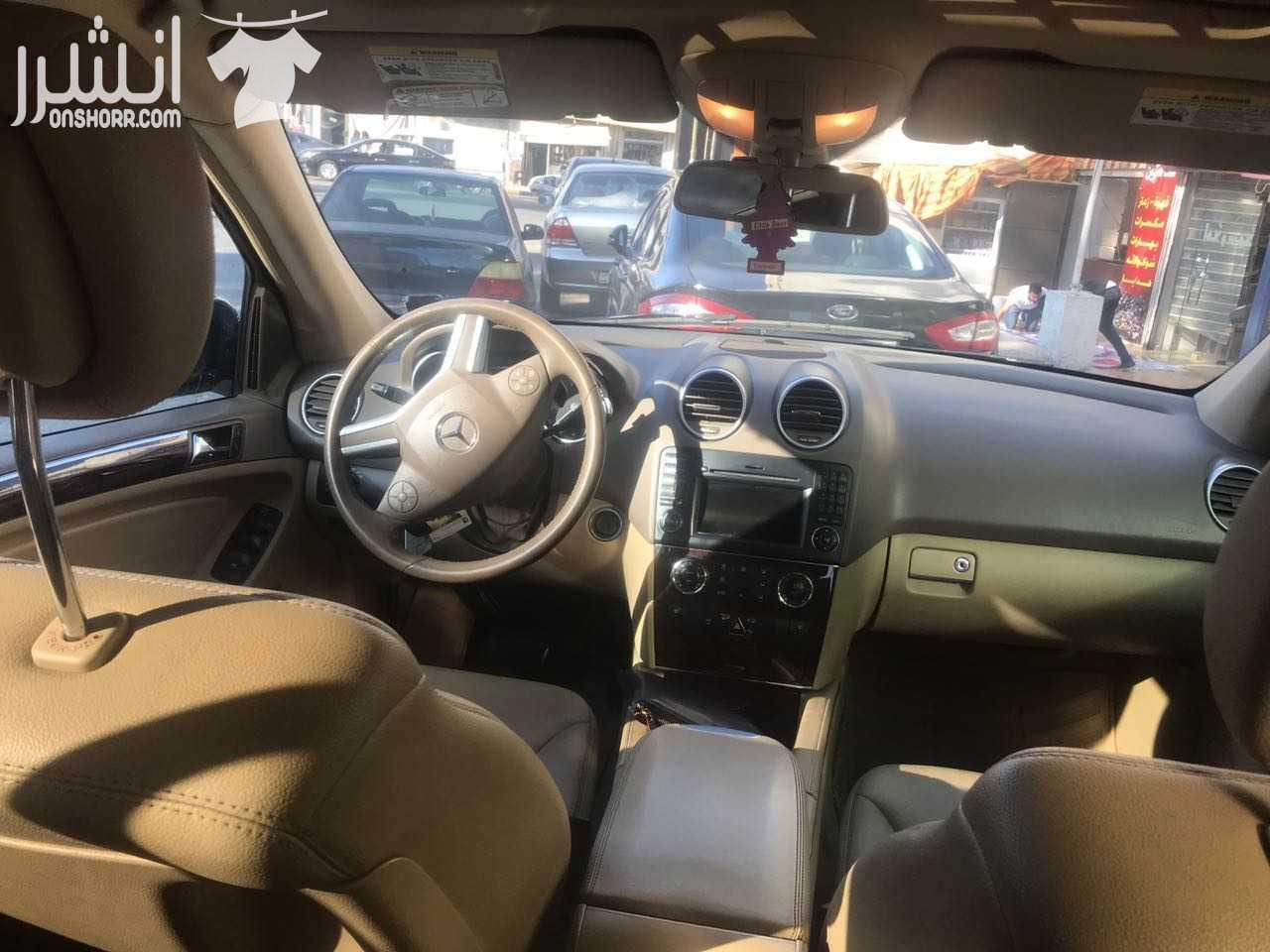 السلام عليكم الرجاء عدم التبخيس سيارة مرسيدس بنز Ml 350 2011 وارد امريكي كاملل الاضافات السيارة طبعاا وكالةة السيارة ماشية 100 الف انا المستخدم الاول للسيارة فحص كاملل فل الفل 4*4 تحكم طارة فتحة...
