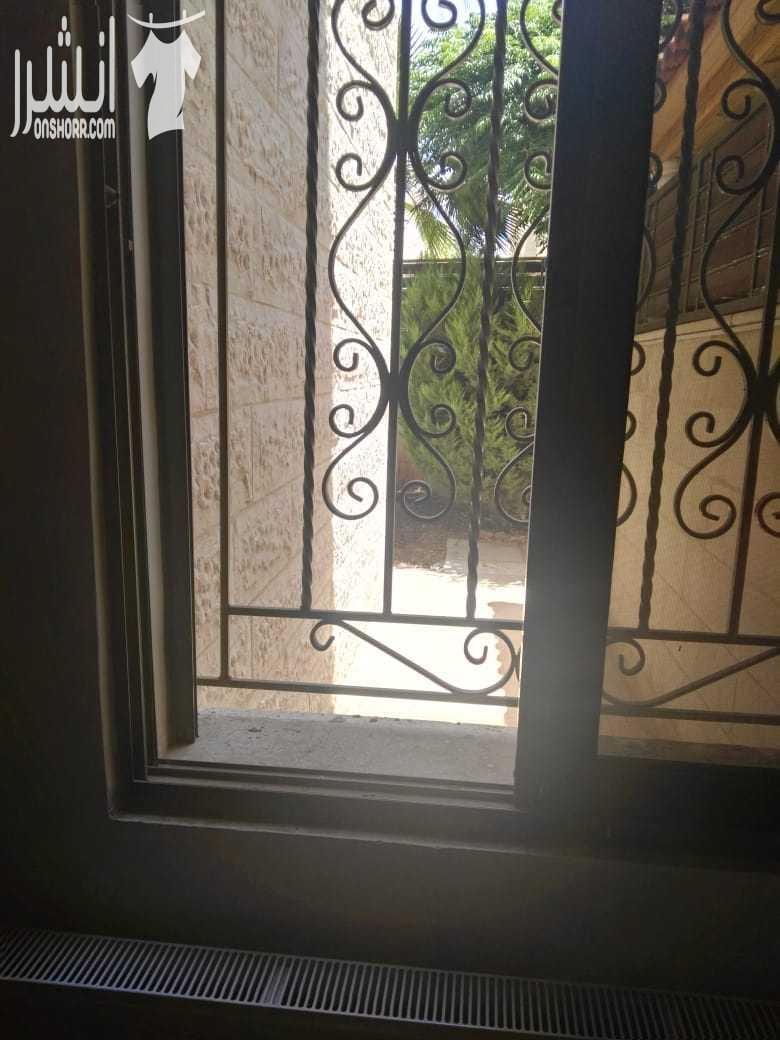 شــقــة فخمة لـلـبـيــــــع الرونق - موقع رائع حيوي .............................................. رقــــــم المرجــــــع - 593 - ........................................... المـــــساحات : 170م و 144...