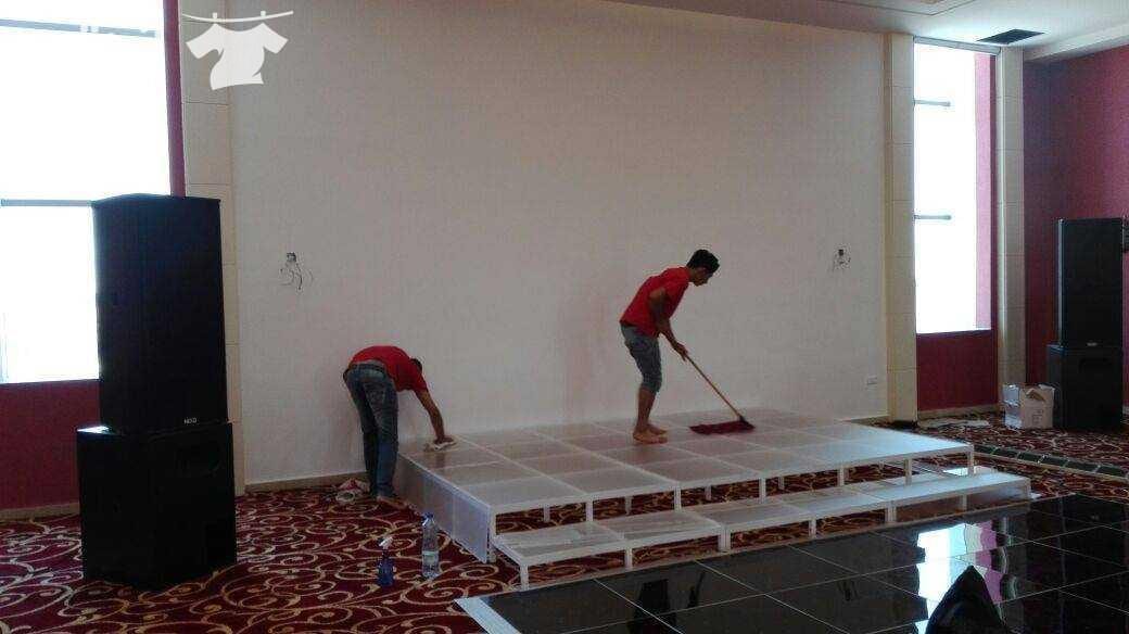 تنظيف شامل للمباني و تلميع كافة انواع البلاط تنظیف شامل من الداخل و الخارج للمباني تنظیف وتعقیم وتلمیع الحمامات والمطابخ تنظیف الواجھات الزجاجیة والحجریة والسكوريت و الالبكوند دراي كلين و غسیل الس...