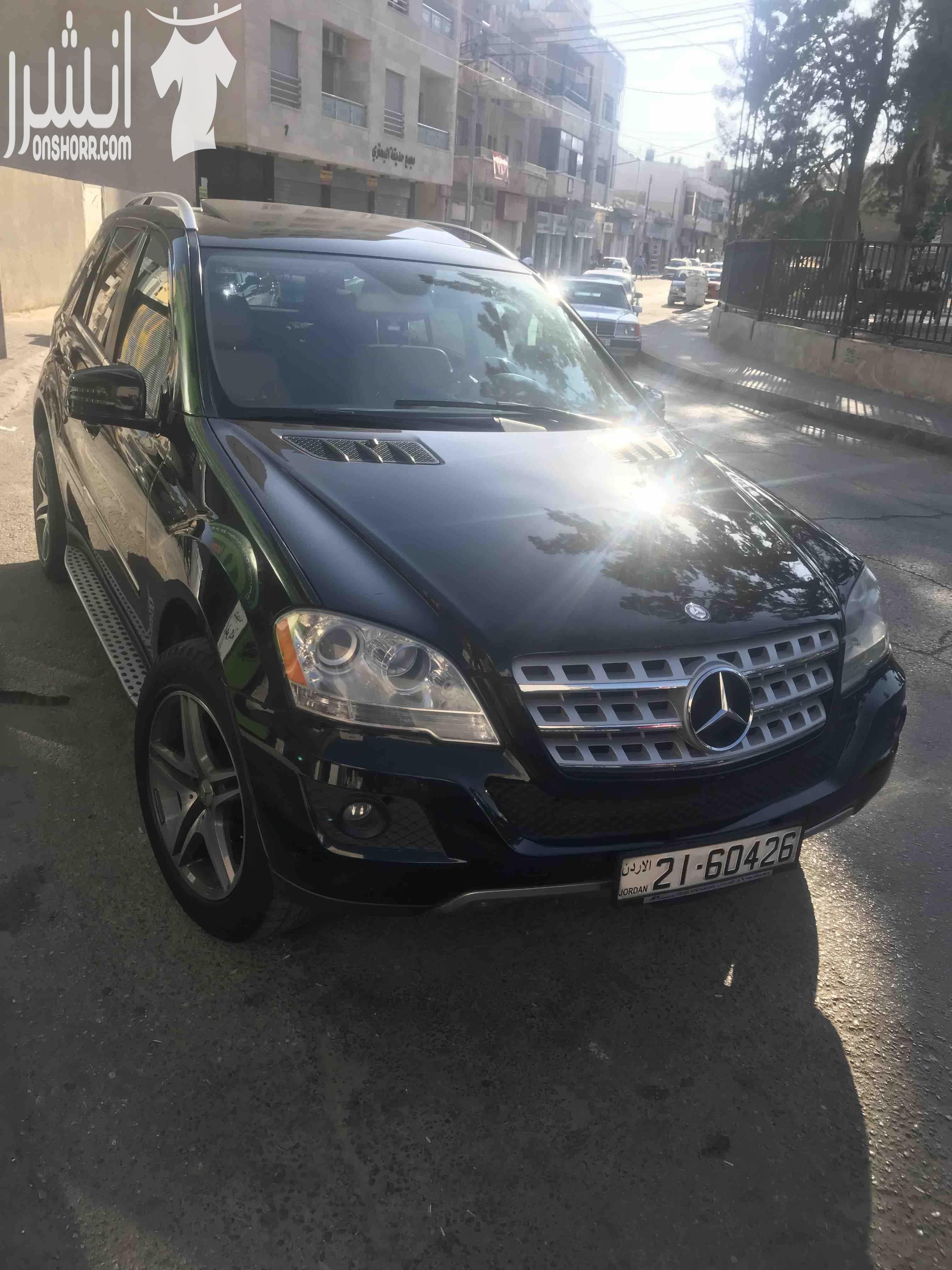 مرسيدس Ml 350 2011 4 MATIC/ فتحة/ كاميرا خلفية / فرش جلد / فحص كامل بحالة الوكالة / كراسي كهرباء/ تحكم طارة/ حساسات امامية حساسات خلفية / مري كهربا / راديو / مسجل MP3 / مشغل CD / مدخل AUX / مدخل USB/...