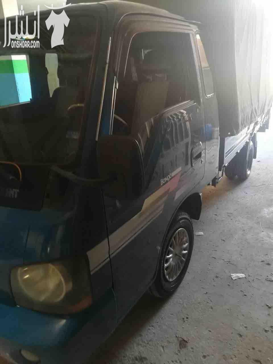 كيا بنجو موديل 2002 كببن ونص ترخيص 04/2019 فحص كامل غرفة بحالة جيدة جدا كوتشوك جديد فرش جلد مري تدفئة / مكيف شغال 100% معه قفص وشادر بكم بحالة ممتازة السعر6500 دينار قابل للتفاوض بعد المعاينة للإ...
