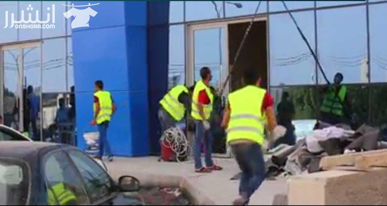 مختصون بكافة اعمال التنظيف للمباني وجلي و تلميع البلاط مختصون في تنظيف الفلل و القصور والإسكانات ما قبل البناء وما بعده مختصون في تنظيف المساجد مختصون في تنظيف الرخام والسيراميك والبورسلان و الباركيه...