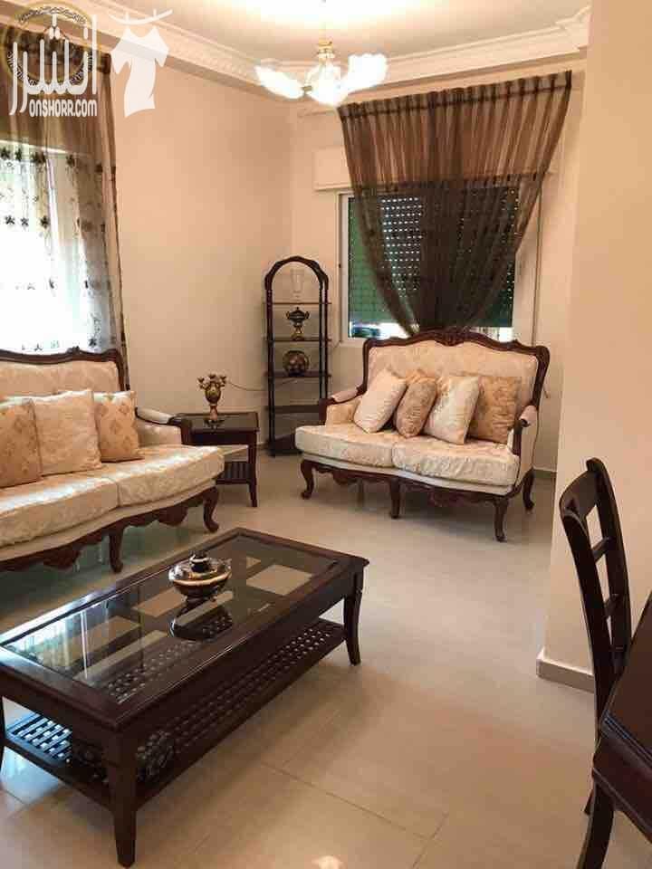رقم الاعلان ( 9328 ) شقة مميزة للبيع في المدينة الرياضية ... ارضي معلق 160م .... صالون ... معيشة ... مطبخ بلوط .... برندا ... 3 نوم 1 ماستر 3 حمام ... تشطيب سوبر ديلوكس ... مصعد ... كراج ....