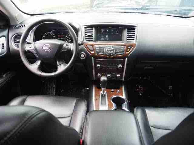 2017 Nissan Pathfinder Platinum for sale
Used 2017 Nissan Pathfinder Platinum
2017 Nissan Pathfinder Platinum , it is still very clean like new, it is GCC Specification , full option with perfect t...