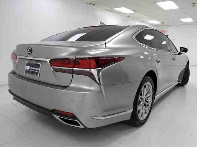 I want to sell my Neatly 2018 Lexus LS 500 Atomic Silver Good price Certified 2018 Lexus LS 500 Base Beautifully Maintained Interior Mileage: 14,686 Only. 18,000Usd 100% Excellent Condition Non smoker...