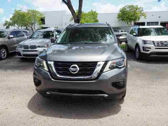 2017 Nissan Pathfinder Platinum for sale
Used 2017 Nissan Pathfinder Platinum
2017 Nissan Pathfinder Platinum , it is still very clean like new, it is GCC Specification , full option with perfect t...