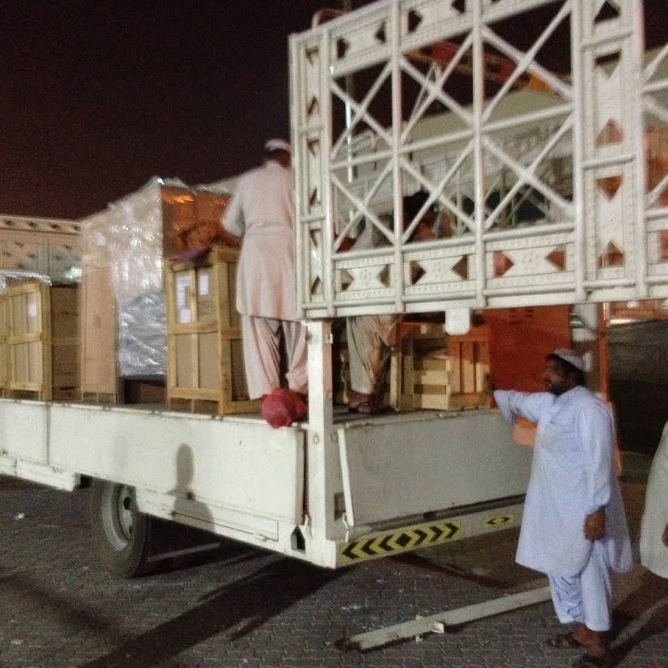 شحن من الامارات الى السعودية،الكويت،البحرين، سلطنة عمان، العراق، اليمن، السودان، الأردن،أمريكا، أوروبا.