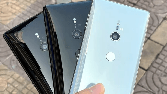 Sony Xz2 سوني xz2 مستعمل بحالة جديد