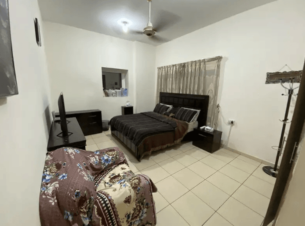 FULLY FURNISHED MASTEROOM AVAILABLE ON MONTHLY BASIS