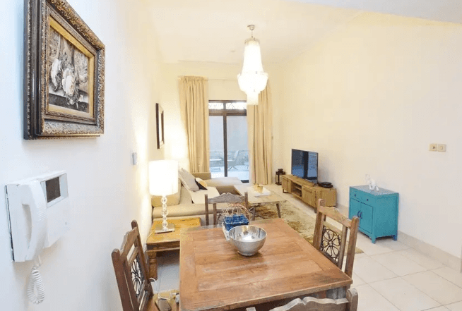 UNIQUE OPPORTUNITY TO RENT A 1BR GARDEN HOUSE ON OLD TOWN, DOWN TOWN!!!