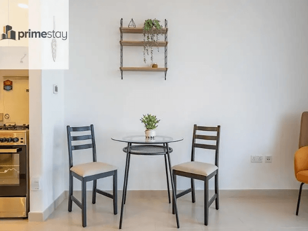 Bright and beautiful Studio in Town Square