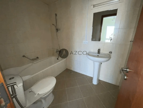 Grab This Massive 1BHK|With Store|Ready To Move In