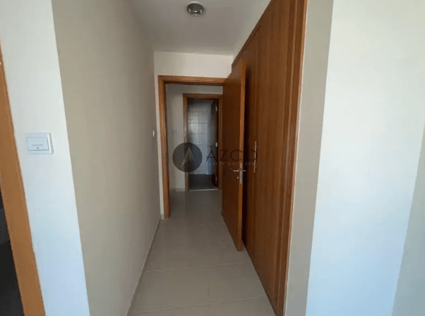 Grab This Massive 1BHK|With Store|Ready To Move In