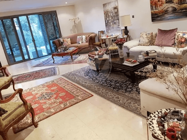 Extended quadplex with pool | Landscaped garden
On one of the largest plots!
This extended quadplex has a very private landscaped garden complete with fruit trees.
Private pool with heating and cool...