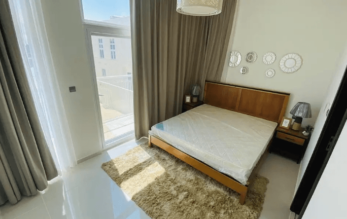 INVESTOR DEAL - 3 BED MAID - FURNISHED