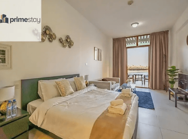 Elegant Sea View Studio in Palm Jumeirah
Primestay proudly presents this elegant sea view studio in Palm Jumeirah. Palm Views West is a five-storey residential building on Palm Jumeirah, Dubai. Const...