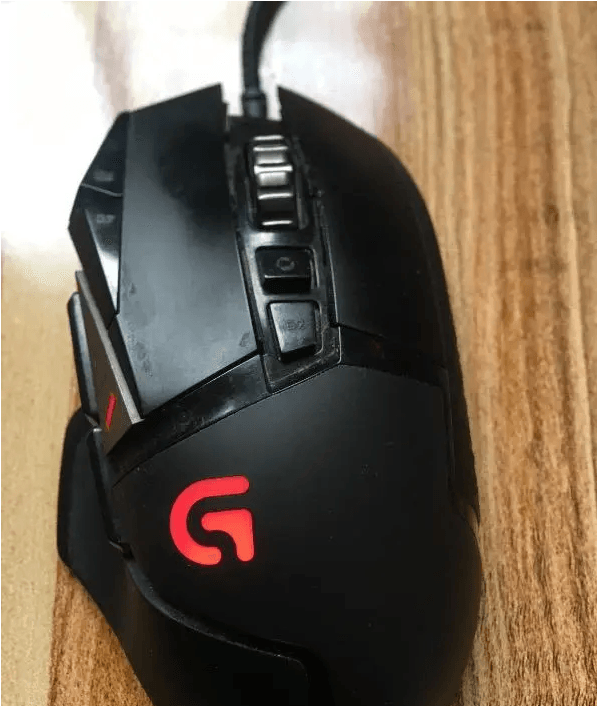 ماوس قيمينق لوجتيك g502
ماوس لوجتيك استعمال سنتين
الماوس لا يشكو من شيء