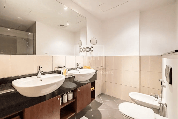 Splendid & Classy | With Partial Marina View
DM-JT-02
DHH is proud to offer this fully furnished 2-bedroom apartment in The Jewels Tower II in Dubai Marina.
Upon entry, you will find the...
