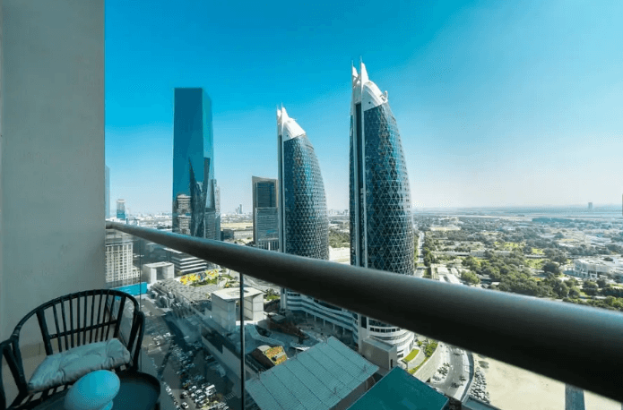 Spectacular ● Great View ● High Floor
Spacious duplex apartment on 21st floor with an incredible panoramic city view, fully furnished and designed with elegance and attention to the details. Located...