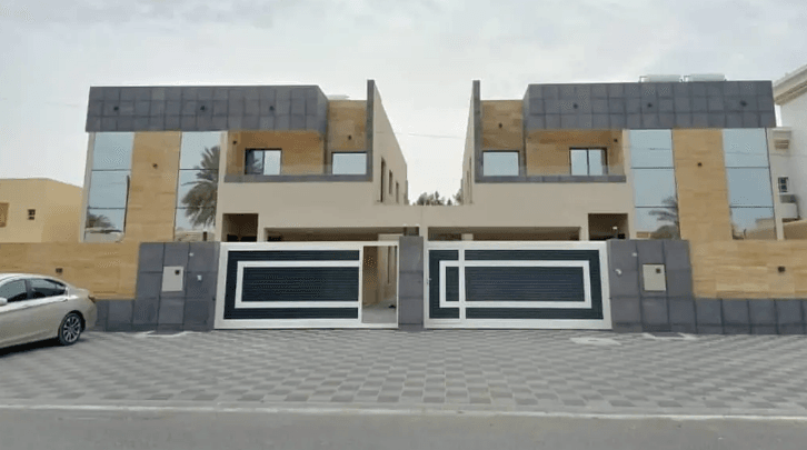 Without any commission, a modern villa on the asphalt street with the design of Jumeirah Dubai, one of the most beautiful villas in Ajman, with a hotel finish, with the possibility of freehold ownersh...