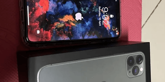 iphone 11 pro 64 Gb Midnight Green
scratches. Always cover front and back. Mobile box and bill. No accessories. Battery percentage 83 reason to sale. Got upgraded
المدينة : دبي
الحي: ديرة
الماركة: أ...