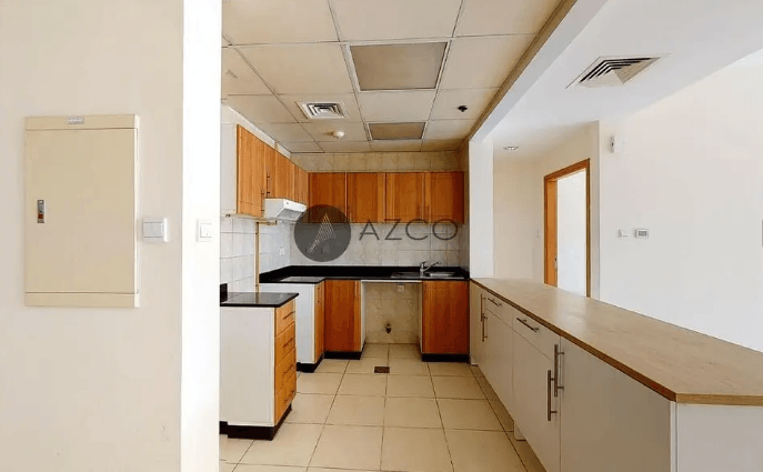 INVESTORS DEAL| POOL SIDE| RENT OR STAY| GRAB NOW
Azco Real Estate Brokers (LLC) is proud to offer you this astonishing and elegantly designed apartment located in the most sought-after residential c...