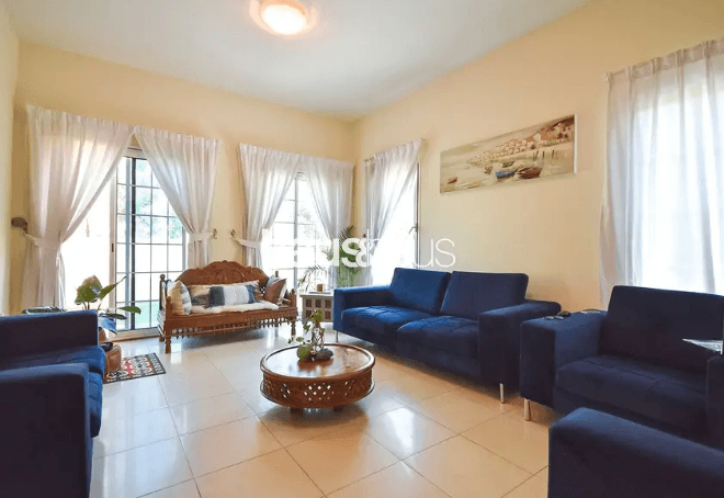 Corner Plot | Owner Occupied | Close to Large Park
Corner Plot | Owner Occupied | Close to Large Park
haus & haus is pleased to bring to the market this 2 bedroom plus maid independent corner vil...