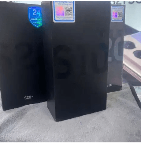 S10 plus 512 ceramic
قطعة نادرة جديد متبرشم ضمان دولي