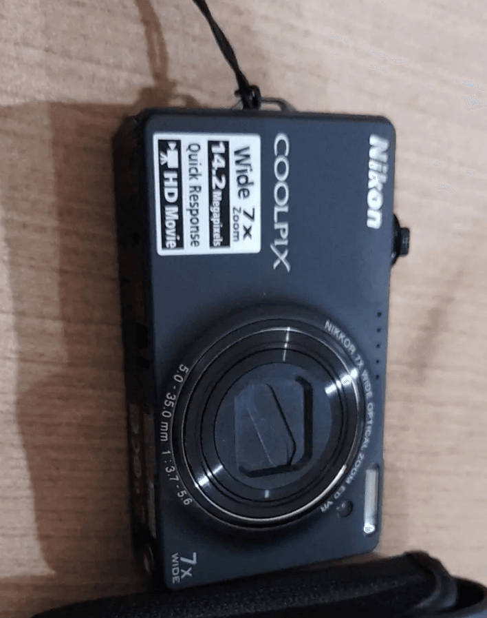 كاميرا نظيفة جدا جدا شبة جديدة ديجيتل للبيع
كاميرا《Nikon 》 ديجيتل نظيفه جدا مافيها اي شيء ولولا الحاجه لما بعتها ذاكرة خارجية ذات ميموري وشاحن كهربائي تصوير واضح والوان واضحه فيها خاصيه تصوير فديو...