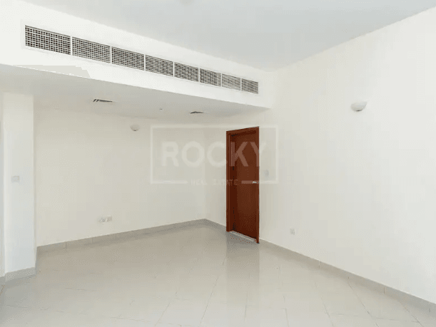 Exclusive | Road and Full Canal View | Sports City
Rocky Real Estate is offering this Exclusive well-maintained 1 bedroom apartment in Sports City
* Built-Up Size: 920 square feet
* Open Kitchen
* P...