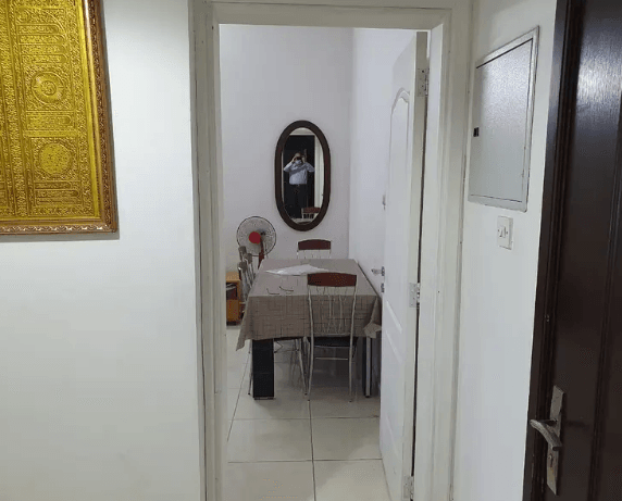 ONE BEDROOM AVAIABLE IN SHARING BASIC FOR FAMILY OR LADIES ONLY AED 1500 PER MONTH
BEDROOM AVAIABLE SHIRING BASIC AED 1500 PER MONTH ONLY FOR LADIES OR FAMILY NEAT AND CLEAN
