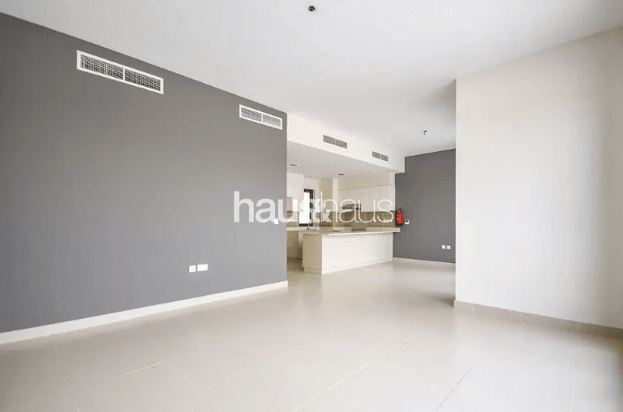 Best Located 4 Bed In Maple 1! Viewable Today
haus & haus is delighted to exclusively offer one of the best located 4 bedroom villas in Maple 1, Dubai Hills Estate.
With the garden opening out...