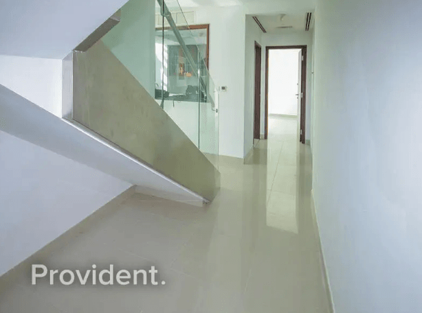 Heart of Downtown | Spacious | Modern Duplex
Provident Estate is proud to be bringing you this sleek, duplex apartment with a Boulevard view. Two bedrooms, 2.5 bathrooms, floor-to-ceiling windows, bui...