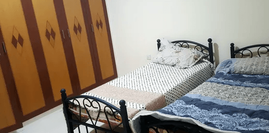 للايجار غرفة ماستر ب حمام + غرفة مشتركة قريب كورنيش عجمان