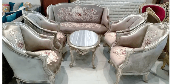 طقم كنب ذهبي فرنسي 7 اشخاص للبيع