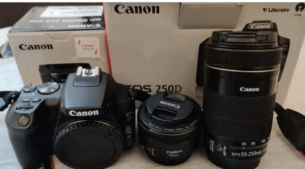 Canon 250d good condition 50mm lens and 55:250mm lens