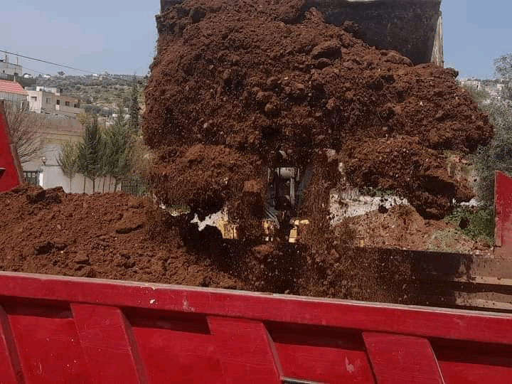 تراب+احمر+زراعي+داخل+عمان+0788441130